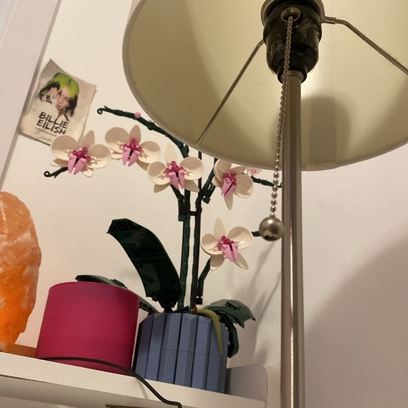 Lamp - Picture 3 of 3